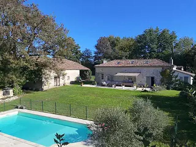 Castillonnès 47330 Achat / Vente maison 7 pièces t7 piscine