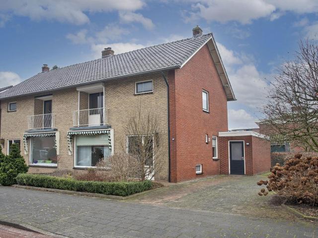 Castorweg, 147, 7557KJ, Hengelo OV, Overijssel 7557KJ