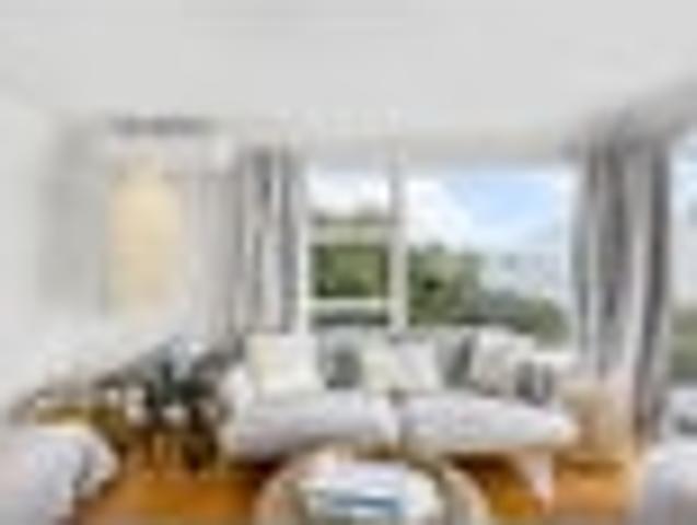 Castor Bay, 4 bedrooms, $1100 pw