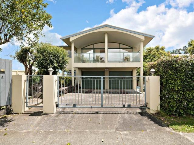 castor bay, 5 bedrooms