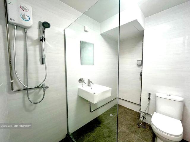 Castle Green D26, Condominium