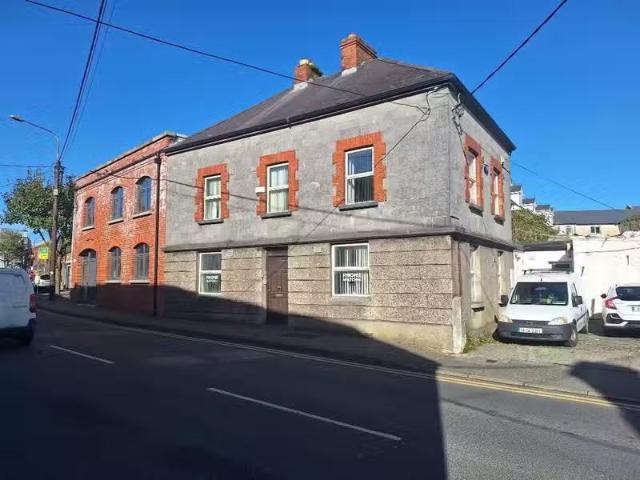 Castle Hil House, Castle Hill, Carlow Town, Co. Carlow, R93DP8.