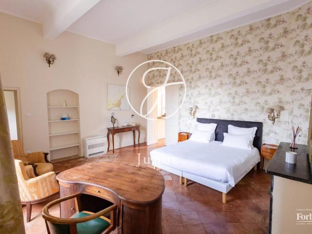 Castle with 17 rooms on sale in Villefranche de Lauragais 900 m² | dreamo. Ch