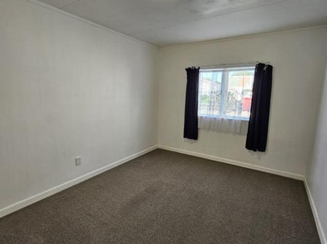 Castlecliff, 3 bedrooms