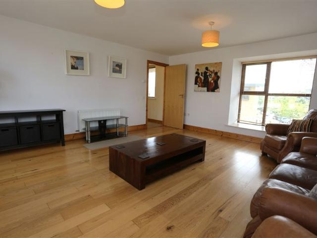 Castlegate Mews, Adamstown, County Dublin