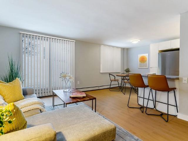 Castlegrove Apartments 2 Bedroom Apartment for Rent at 485 Castlegrove Blvd, London, ON N6G 2V5 Medway