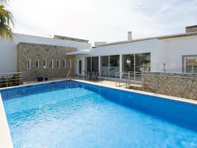 Castro Marim Moradia renovada de 4 quartos com vista campo. 284m² Castro Marim
