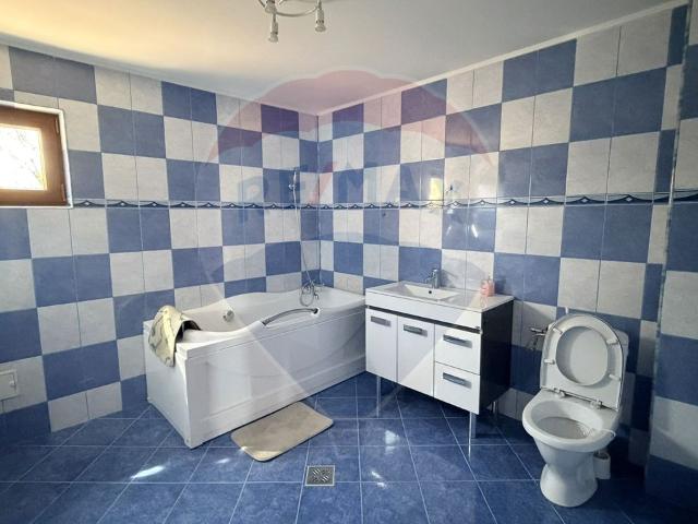 Casă cu 4 camere de vânzare Nămoloasa I Galati