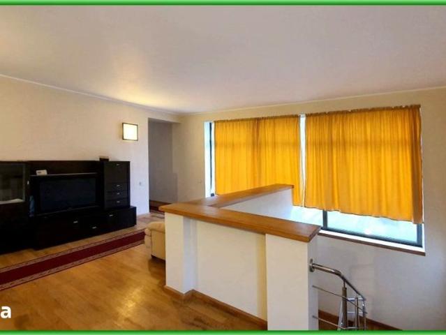 Casă cu 4 dormitoare de închiriat, Albert, Ploiești, ECX83923