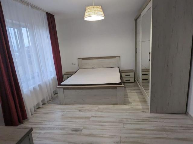 Casă de închiriat Complet mobilată și utilată 650 €/lună