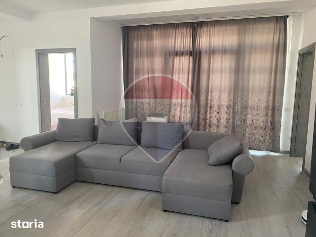 Casă de închiriat – Comuna Berceni, Str. Miorița | 4 camere | 800 €