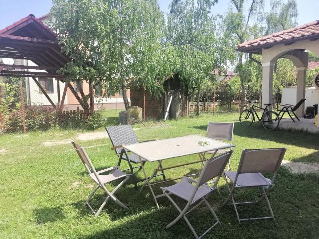 Casă de închiriat la liziera pădurii Dumbrăvița