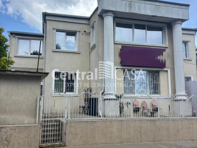 Casă de închiriat, 200 mp, Copou