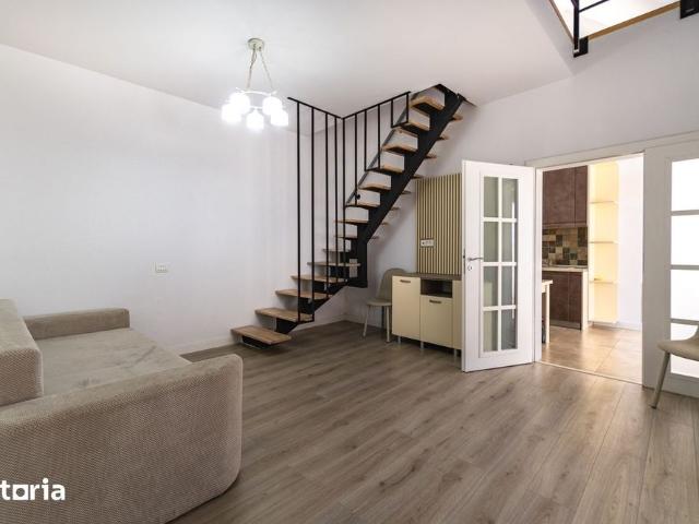 Casă de închiriat 3 camere, garaj și pivniță