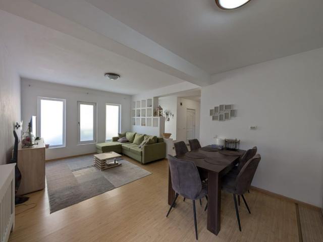 Casă de închiriat 4 camere, utilată complet, teren 190 mp TERRA