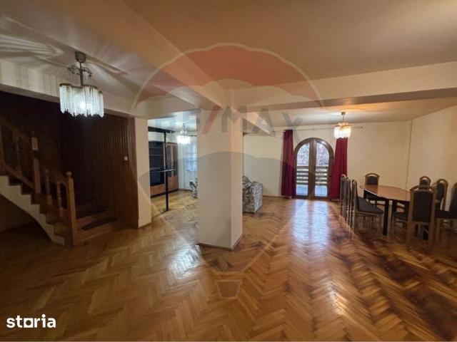 Casă de inciriat cu 4 dormitoare,Gradiste