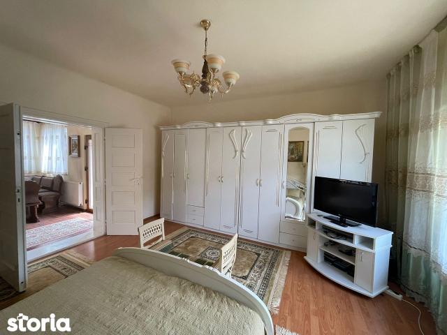 Casă de vânzare în Vașcău–natură, liniște și confort modern 72000 Eur