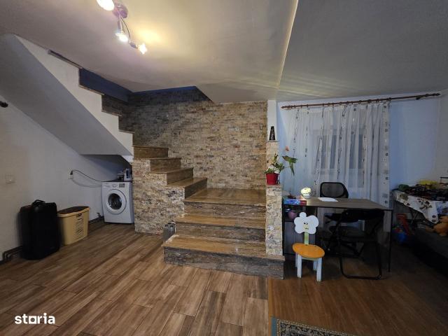 Casă de vânzare în Bârșău, comuna Hărău – la doar 15 km de Mun Deva