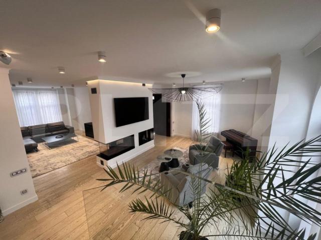 Casă interbelică, 405 mp utili, curte 1300 mp, zonă 1 Mai