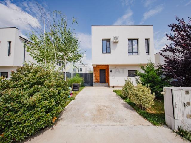 Casă individuală 4 camere | AeroCity Residence | 120 mp | Curte 200 mp | 1.590 €