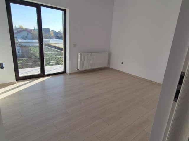 Casă Individuală | 1120 Mp Teren | 4 Camere | Toate Utilitățile|