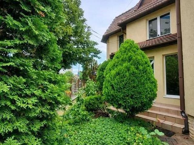 Casă individuală, 200 mp, 5 camere, 2 parcări, Gheorgheni