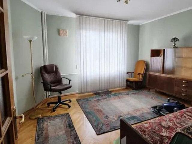 Casă individuală| 200 mp utili | 5 camere | Curte | 2 parc