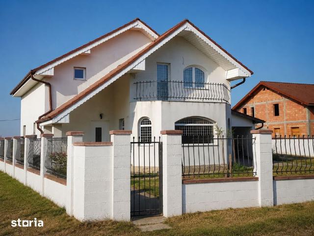 Casă luminoasă și spațioasă de închiriat în com. Vladimirescu, Arad