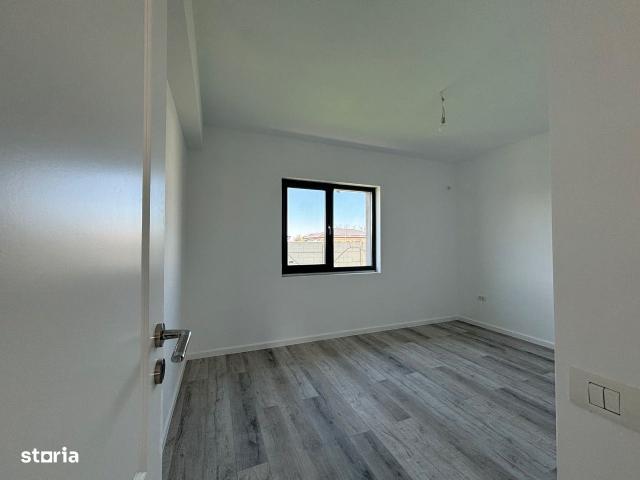 Casă singulară cu 4 camere, și teren 380 mp Bragadiru