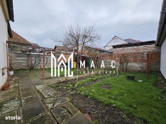 Casă singur in curte | 2 Camere | 250 mp Teren | Zonă Lupeni