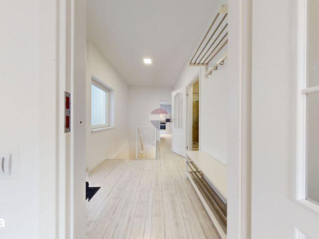 Casă pe Dealul Cetății nr. 19 se acceptă subînchirierea ei