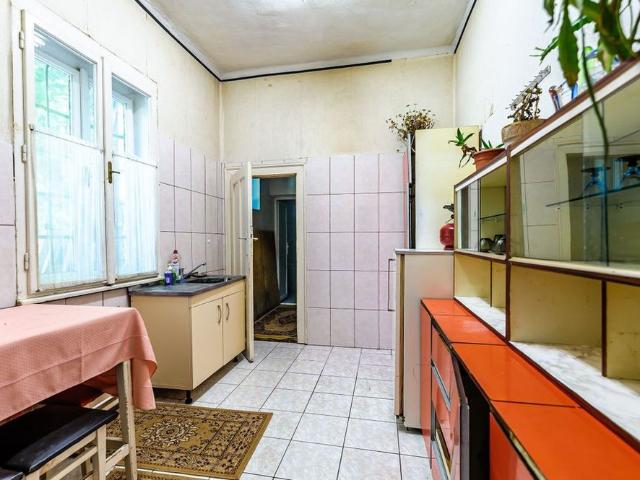 Casă pe Faleza Mureșului