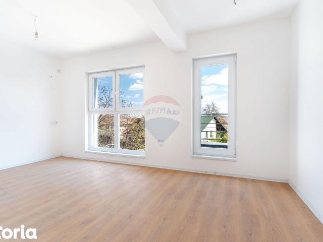 Casă / Vilă cu 5 camere de închiriat în zona Dambul Rotund
