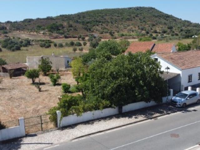 Casa M4 Isolada em Messines Amorosa, Com Garagem
