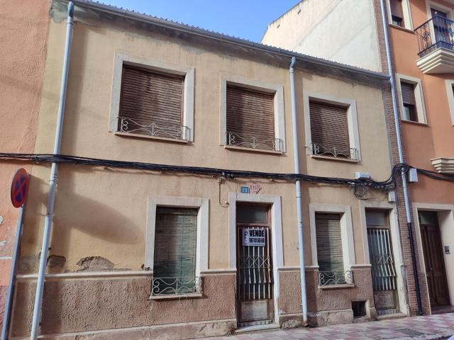 CASA MUY CENTRICA CON SOLAR DE 430M2