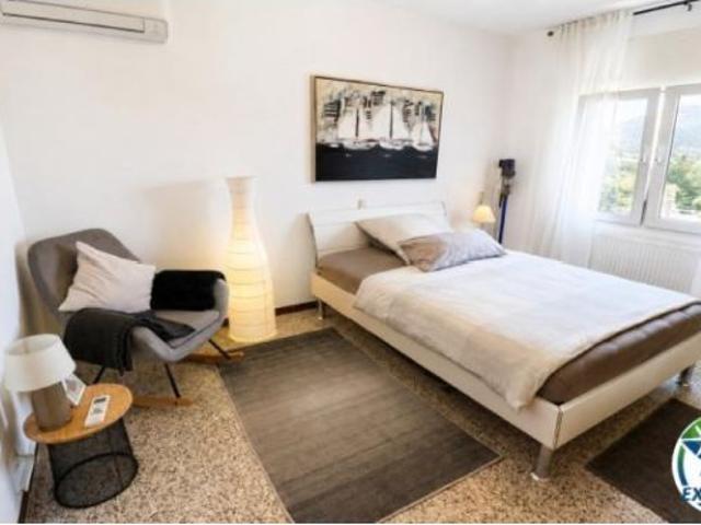 Casa muy cuidada y muy bien situada en la Garriga en Roses