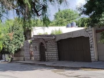 Casa muy grande en Venta, ideal para Oficinas, en zona muy transitada en colonia jardin