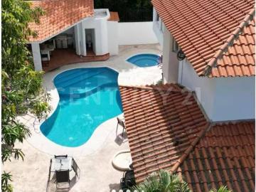 CASA MANZANERO