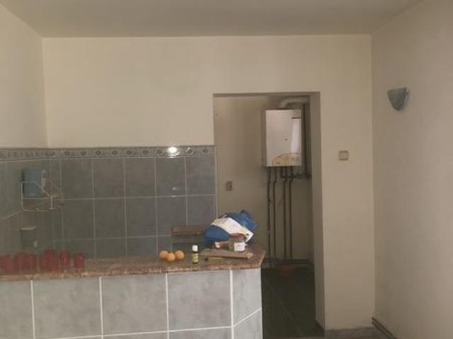 Casa mare 6 camere curte piscina pret cu factura