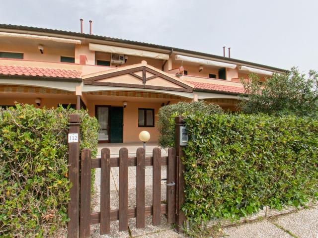 Casa Matteo 112 Trilocale al Piano Terra con Giardino RIF. MC20 112