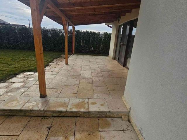 Casa mobilata, utilata Santandrei, 400MegaImage