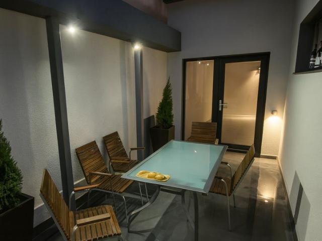 Casa moderna 2 camere zona Sub Arini
