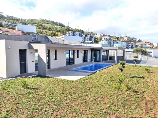 Casa Moderna com Vista Mar | Água de Pena, Madeira 251m² Machico