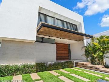 Casa moderna con roof garden y alberca en La Cruz de Huanacaxtle