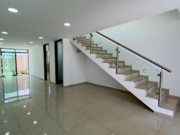 Casa Moderna de 192m2 en San Pedro Cholula. 3 Recámaras