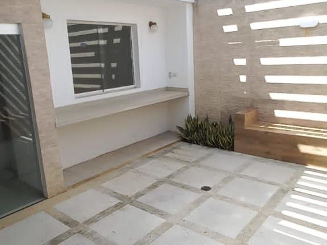 Casa Moderna de 2 Plantas en la Urbanización Cañas Dulces, Cabudare