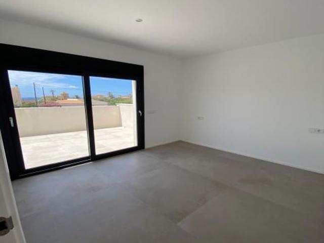 Casa moderna de nueva construcción con vistas al mar en Cala Pi