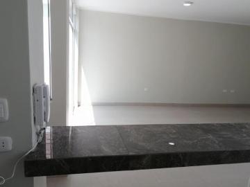 CASA MODERNA EN AV. PRINCIPAL – 5 HAB, 4 BAÑOS Y COCHERA – INVERSIÓN SEGUR