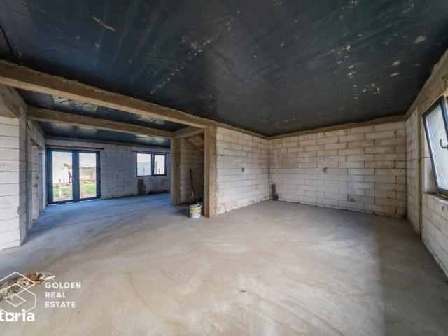 Casa Moderna P+M, Izolata, cu Acoperis Bramac în Zimandu Nou, comision