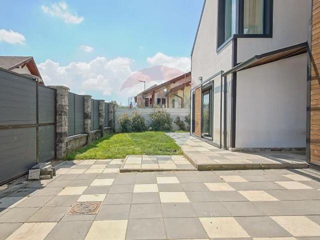 Casa moderna premium de inchiriat,4 camere,Curte generoasa,Stupini